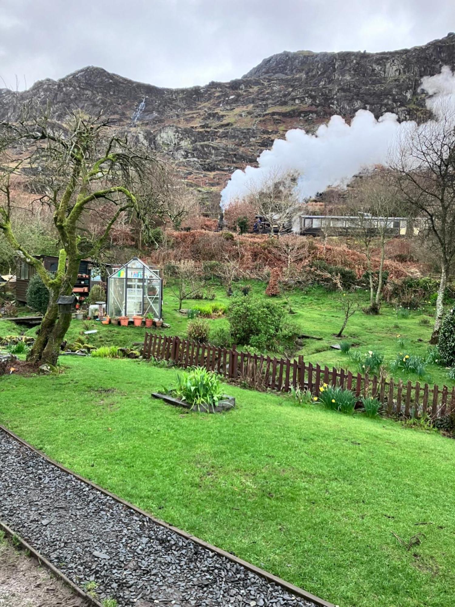 Bryn Elltyd Eco House Guest House Blaenau Ffestiniog Eksteriør bilde